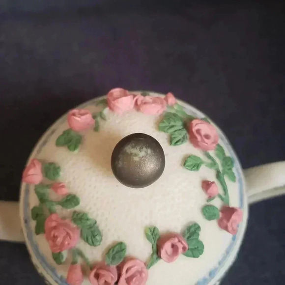 Vintage Dezine Tea Pot Hand Painted 1993 - Picture 2 of 7